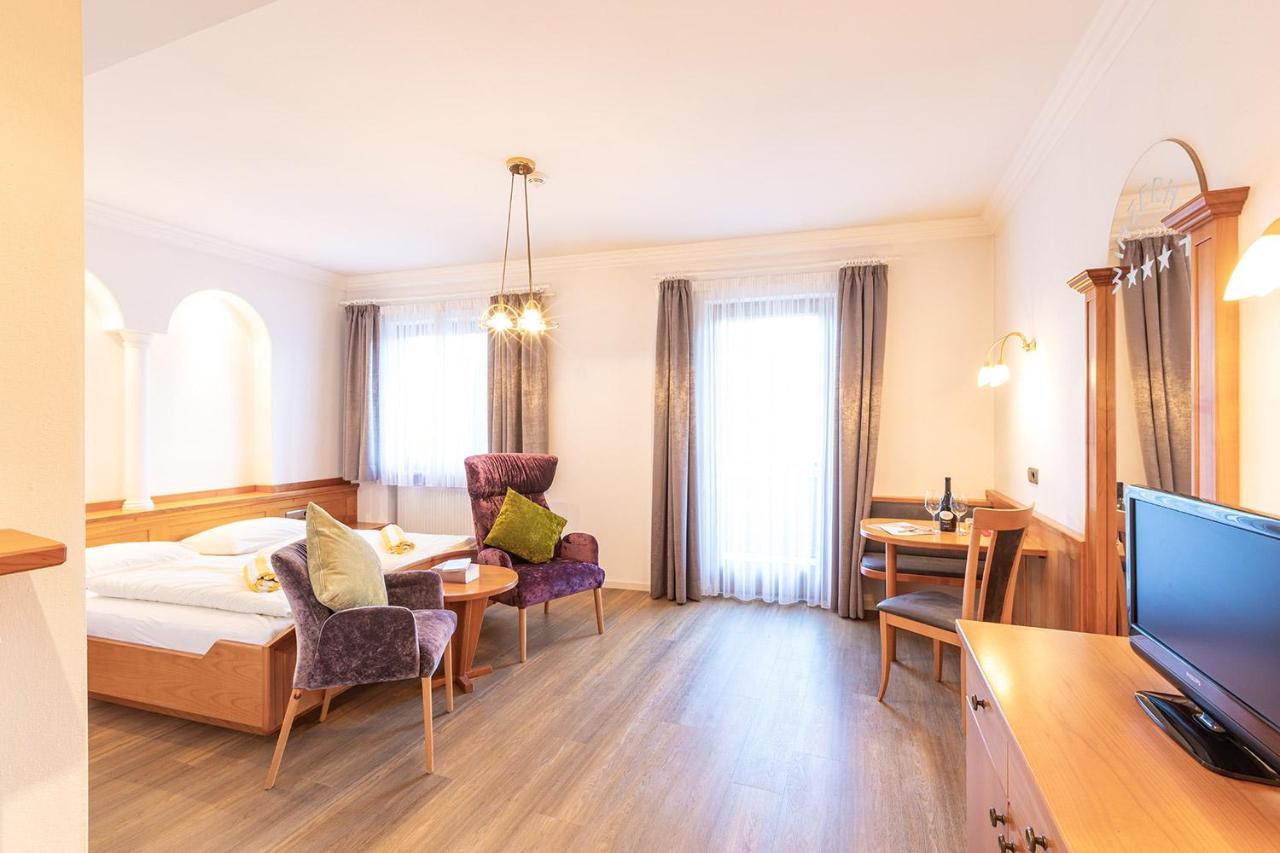 Hotel Winzerhof Termeno Esterno foto